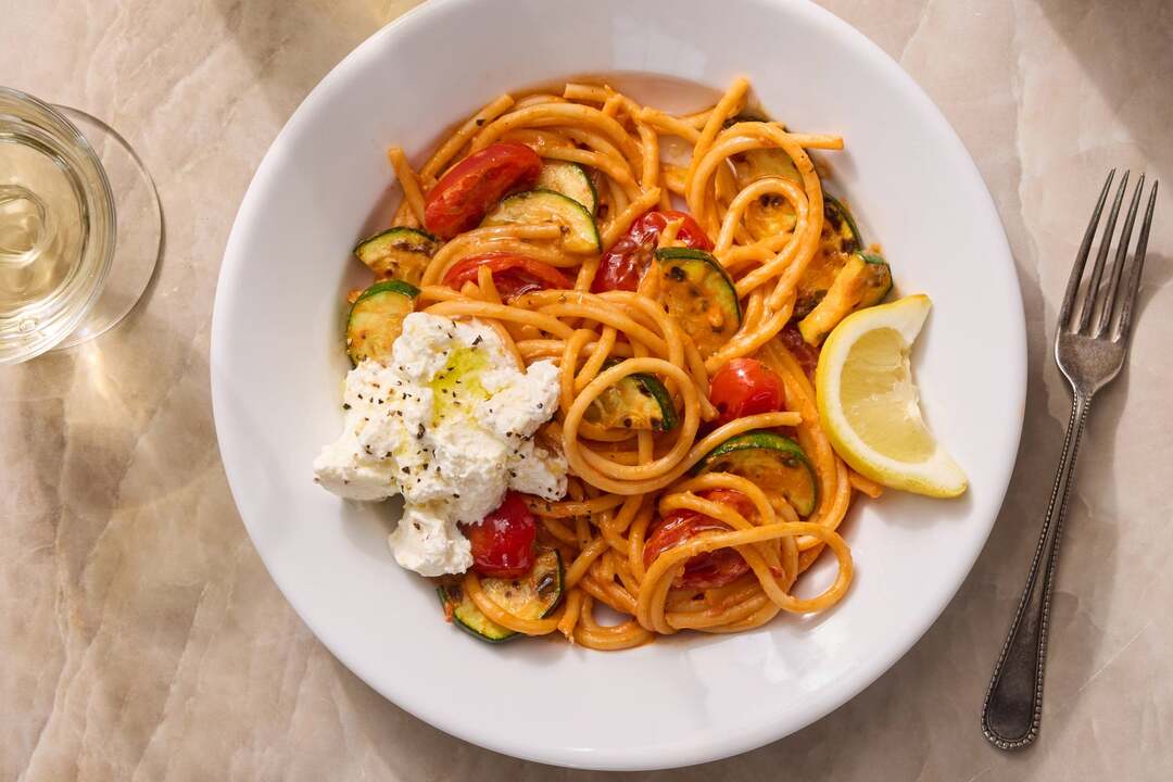 Spicy Garlic & Tomato Pasta
