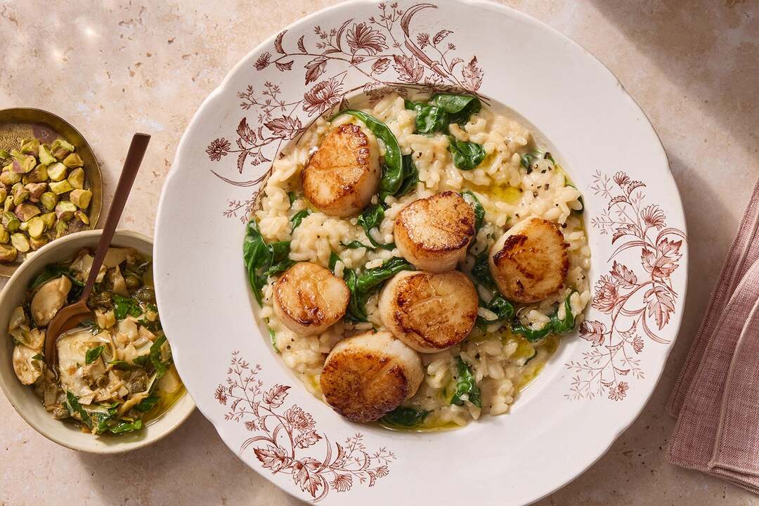 Seared Scallops & Garlic-Herb Risotto