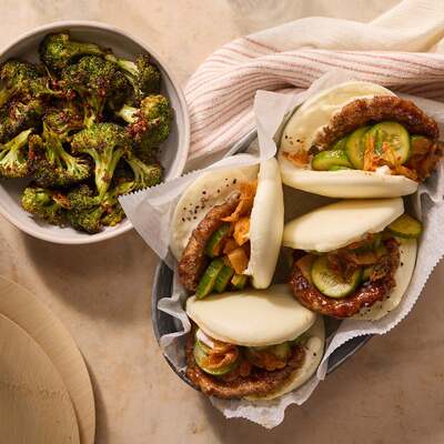 Spicy Hoisin Pork Bao Buns